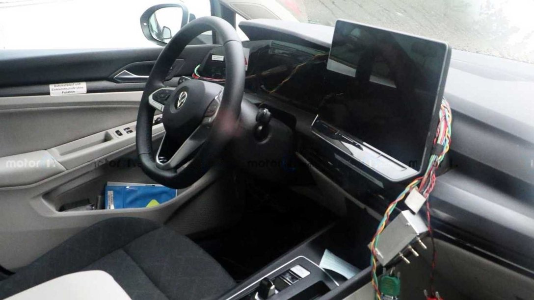 f876b870-7b378efa5079