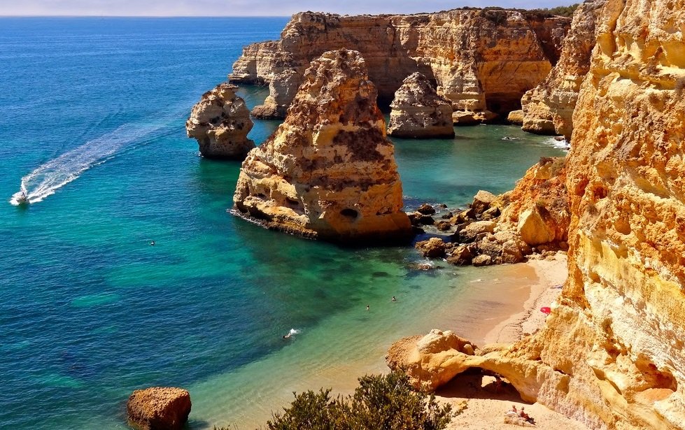 portugal-algarve-marinha-beach-view-from-top-orig